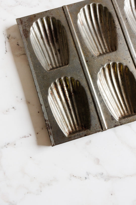 vintage french boulangerie madeline tray, large