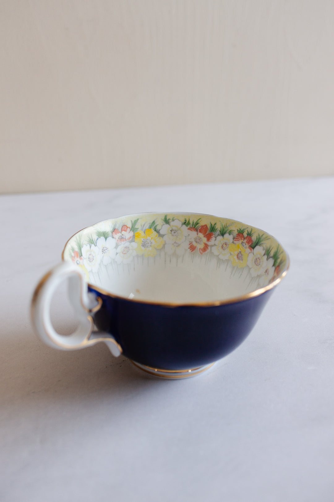 vintage aynsley cobalt blue floral rimmed teacup