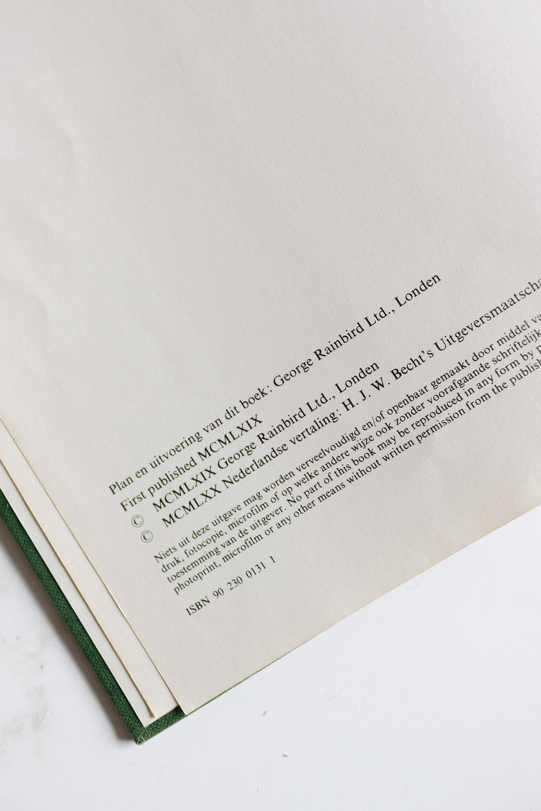 "2000 garden / greenhouse and houseplants in color” -
dutch coffee table book