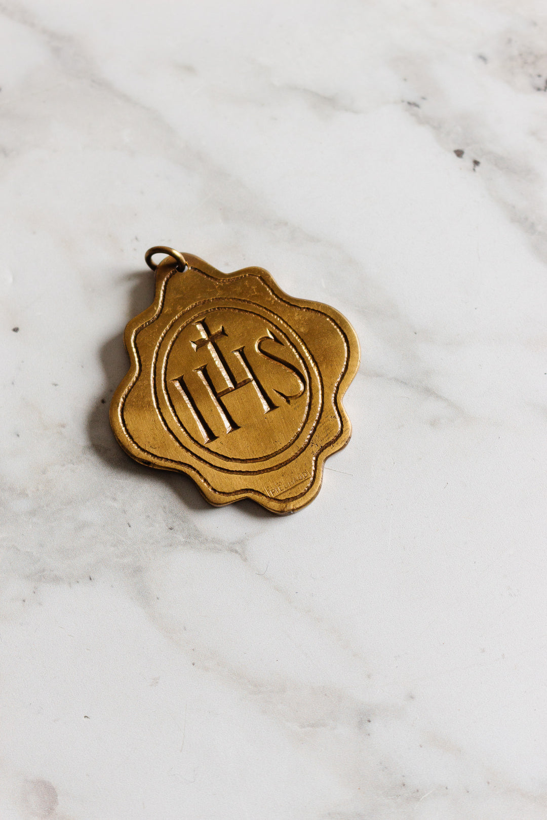 vintage french "coeur sacré" pendant