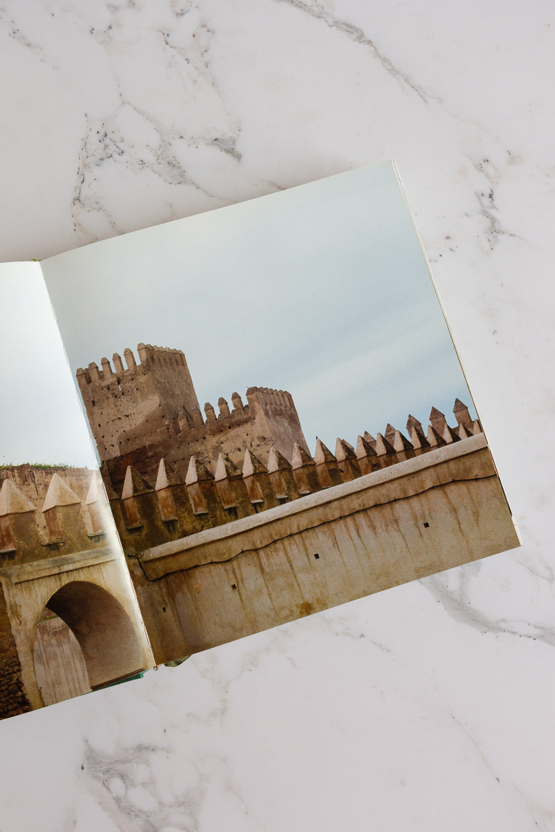 "fès cité de l'art et du savoir" vintage Moroccan art book