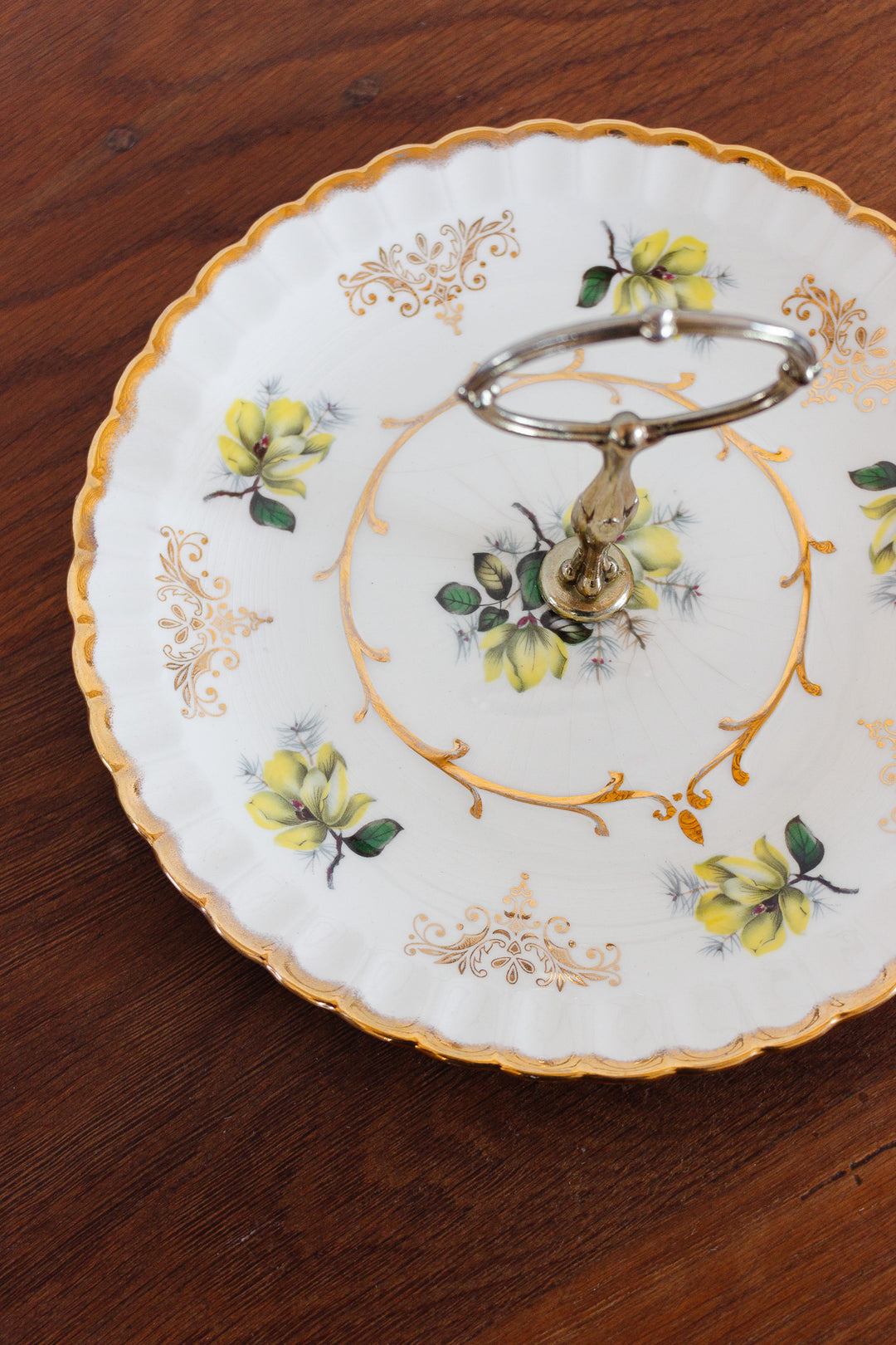 midcentury wood and sons cake plate
