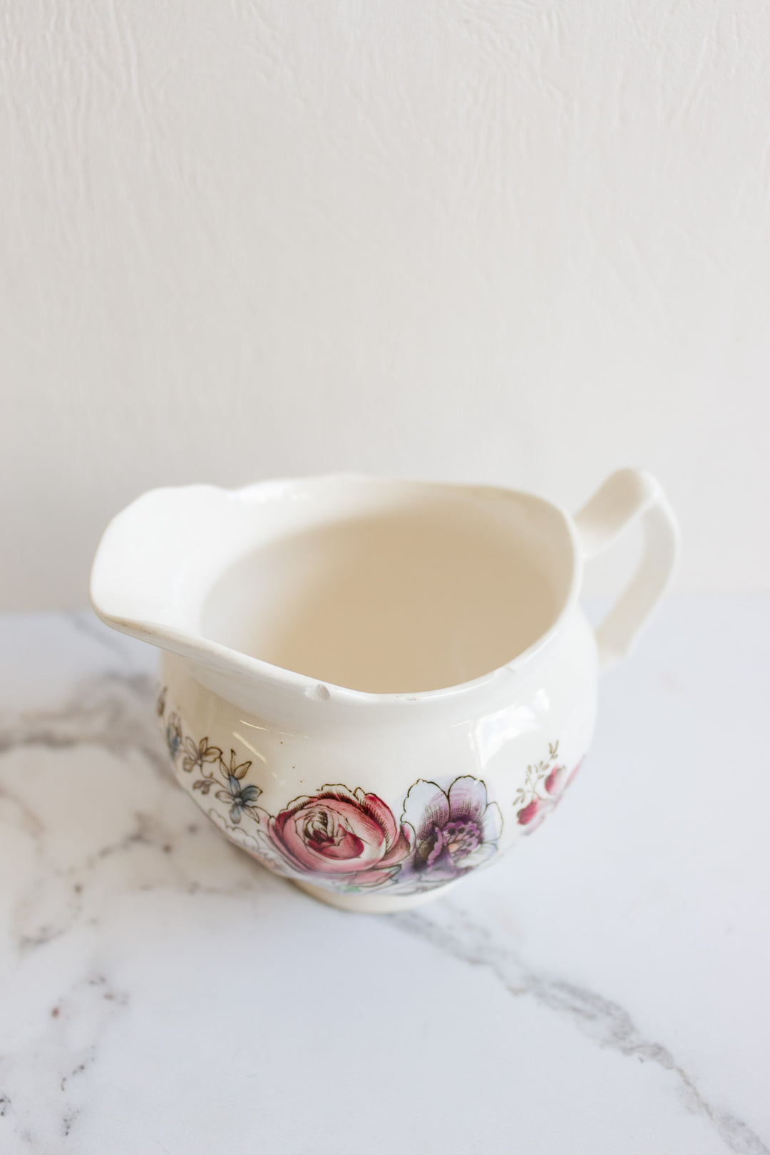 Johnson Bros “Sheraton” Dishware Set (circa 1944–1955)