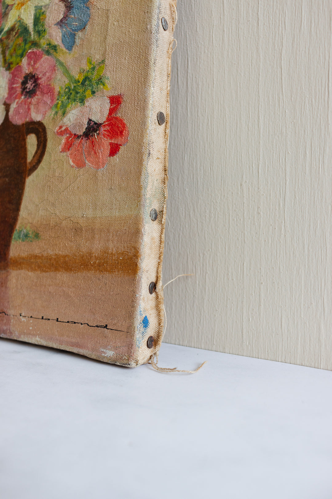 bouquet dans le pot en grès