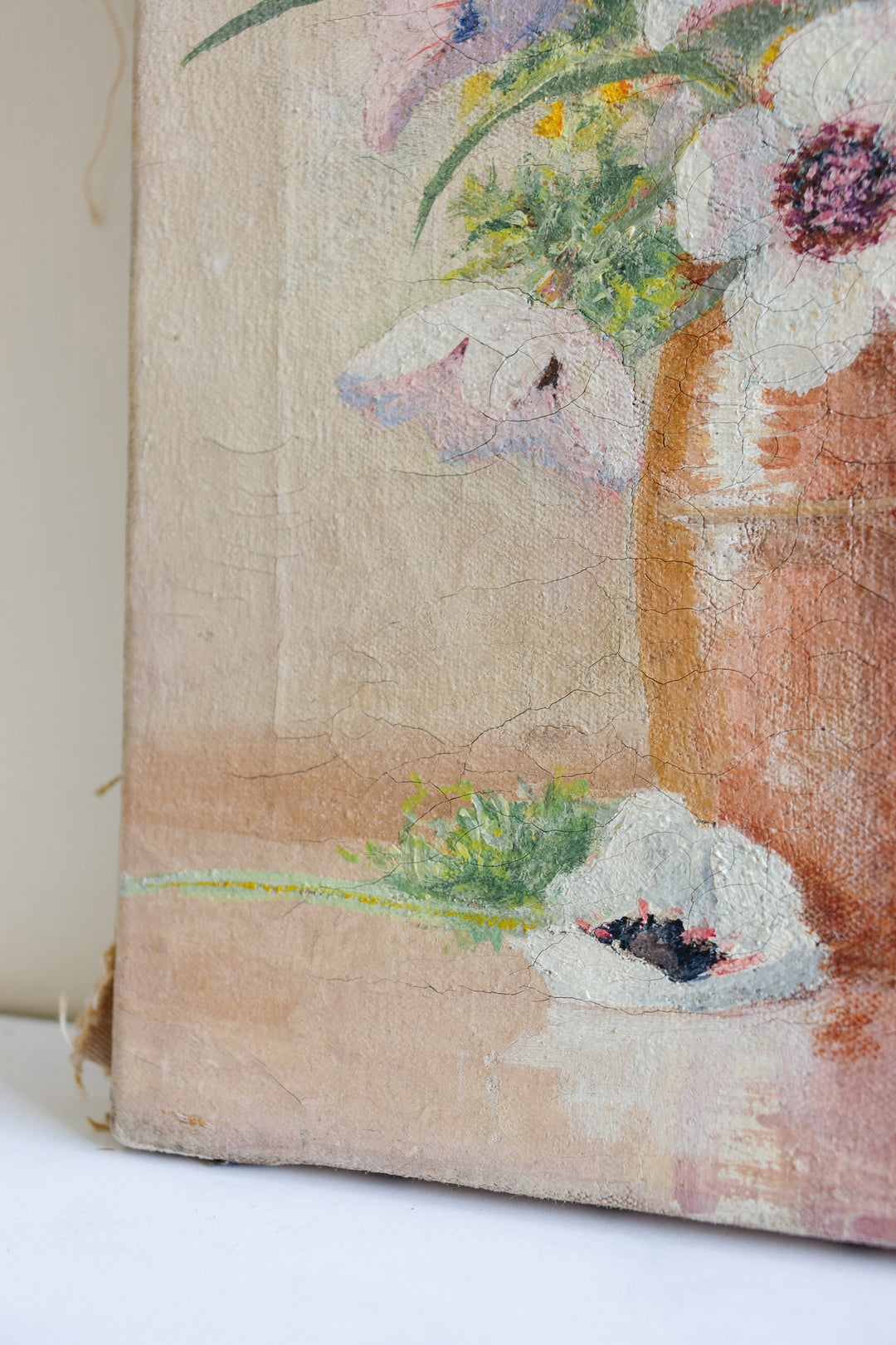 bouquet dans le pot en grès