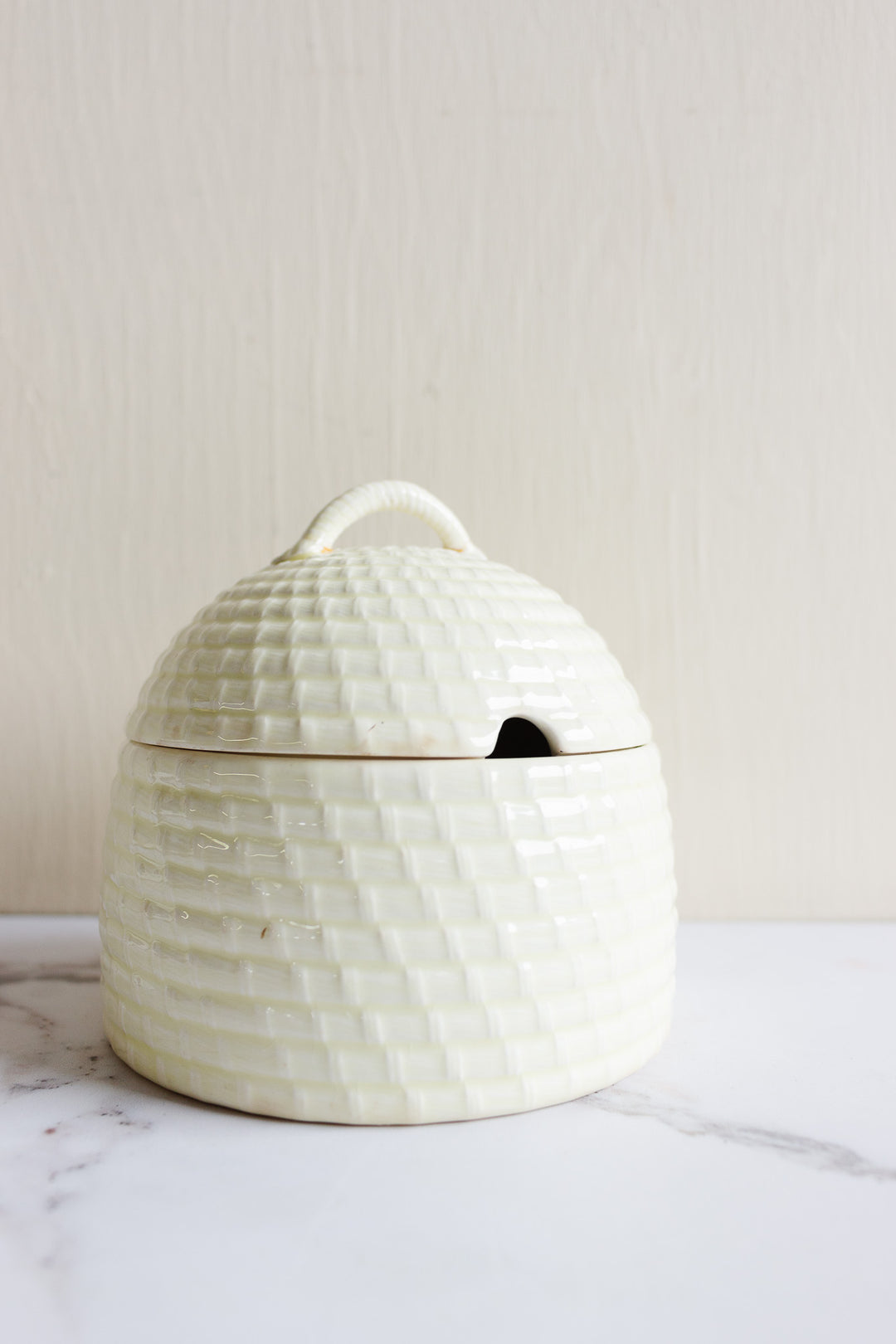 rare wedgwood bee hive honey pot