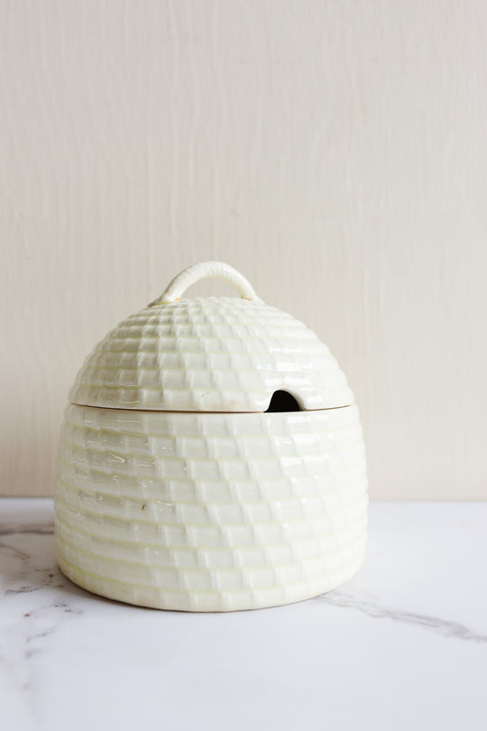 rare wedgwood bee hive honey pot