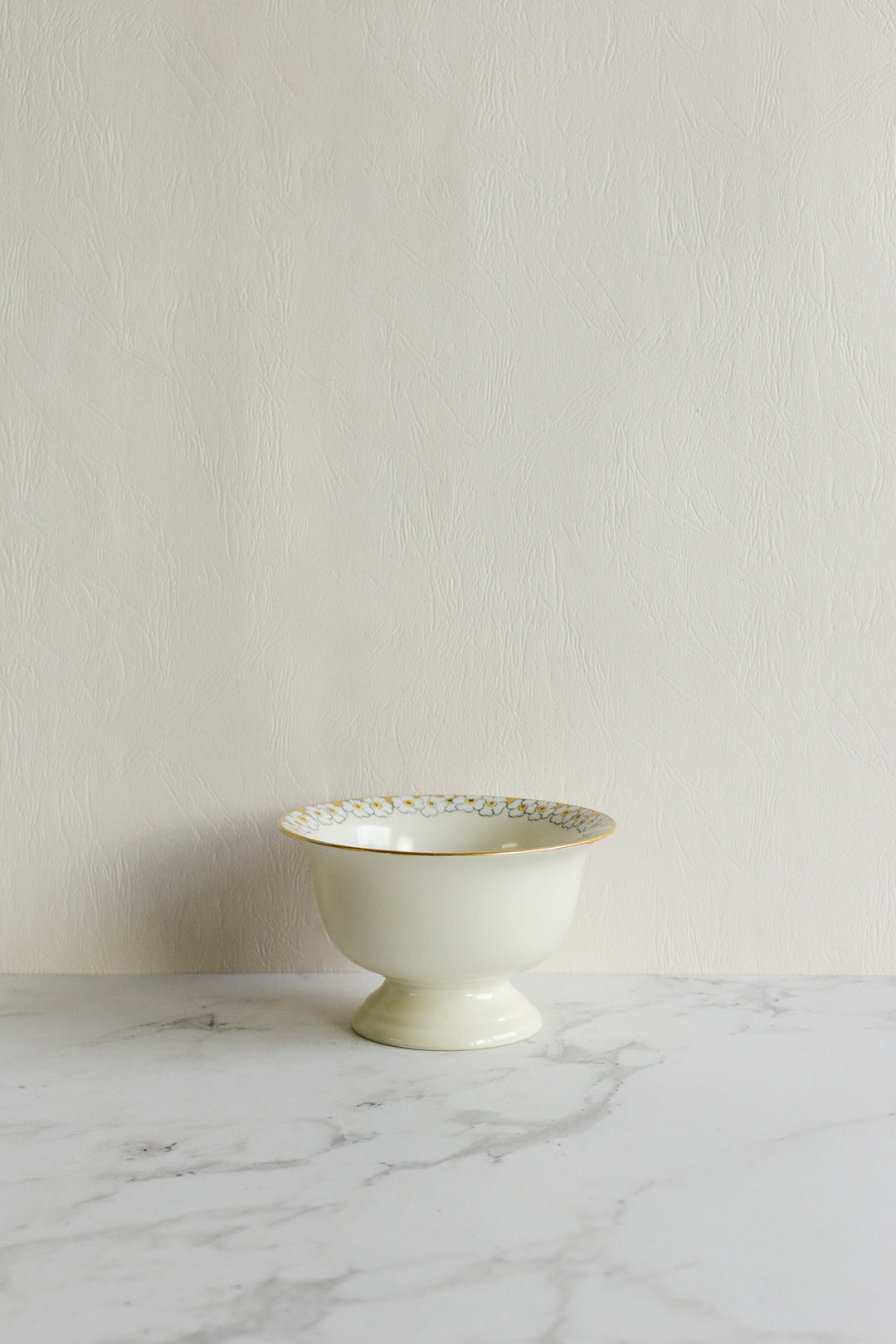 1932 hand painted English bowl