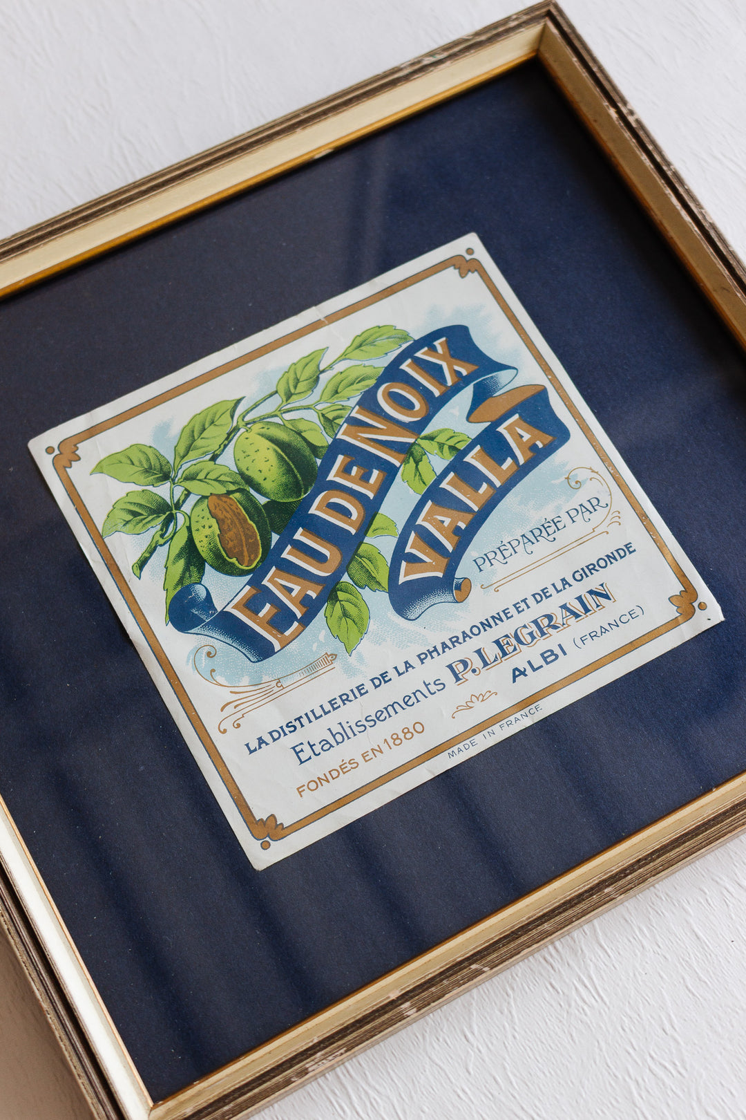 antique french "étiquette de liqueur: eau noix valla"