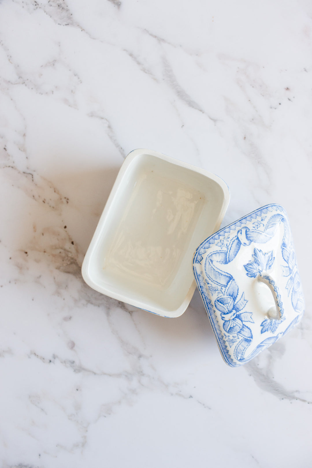 antique french Sarreguemines transferware covered soap dish