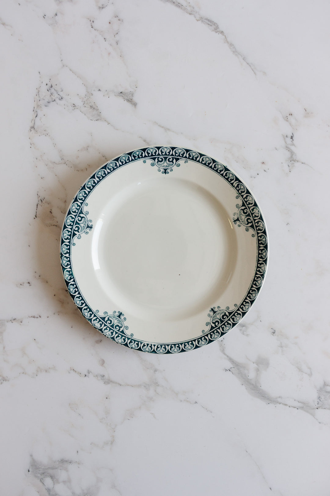 mix and match series of "assiettes dépareillées" - shades of blue
