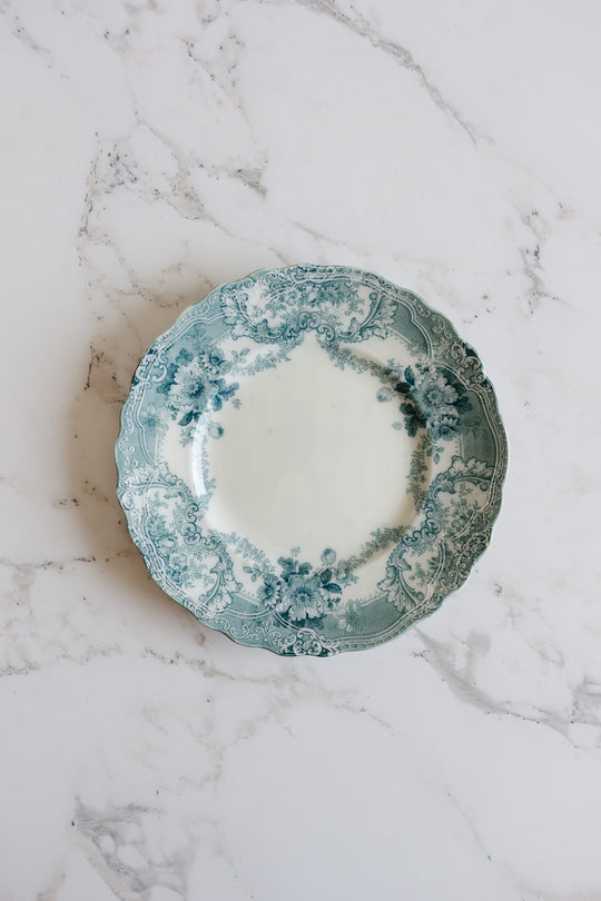 mix and match series of "assiettes dépareillées" - shades of blue