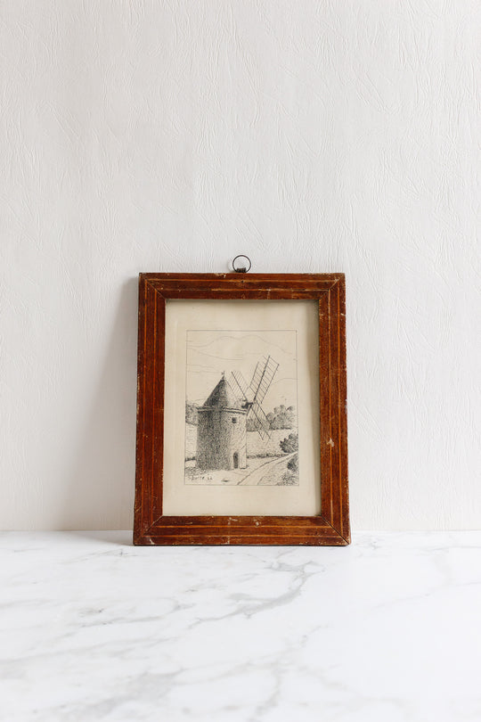 moulin à vent sur une colline