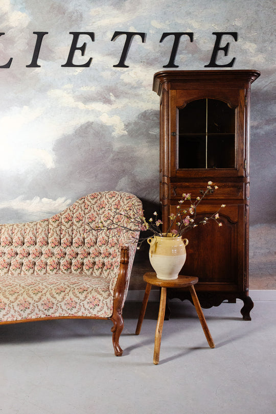 antique english double spoon button back settee