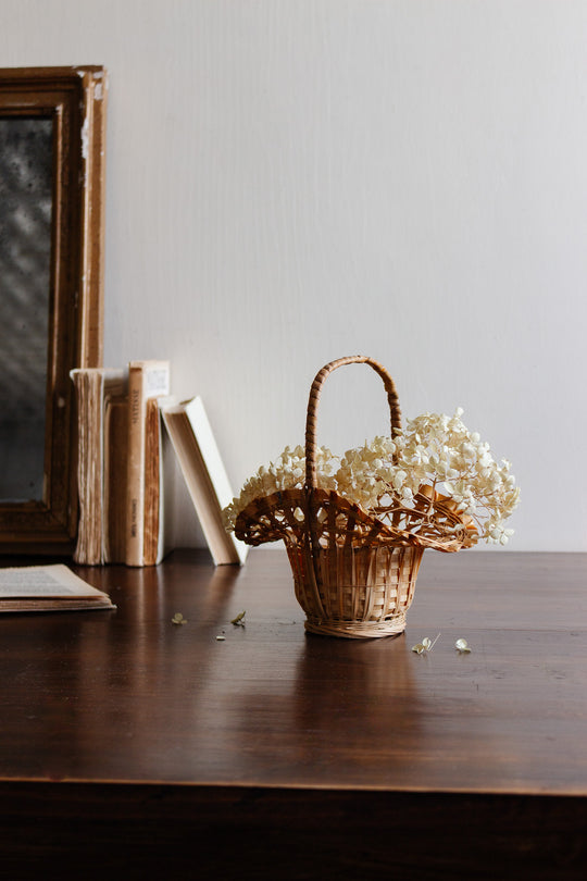 vintage french ruffled woven panier