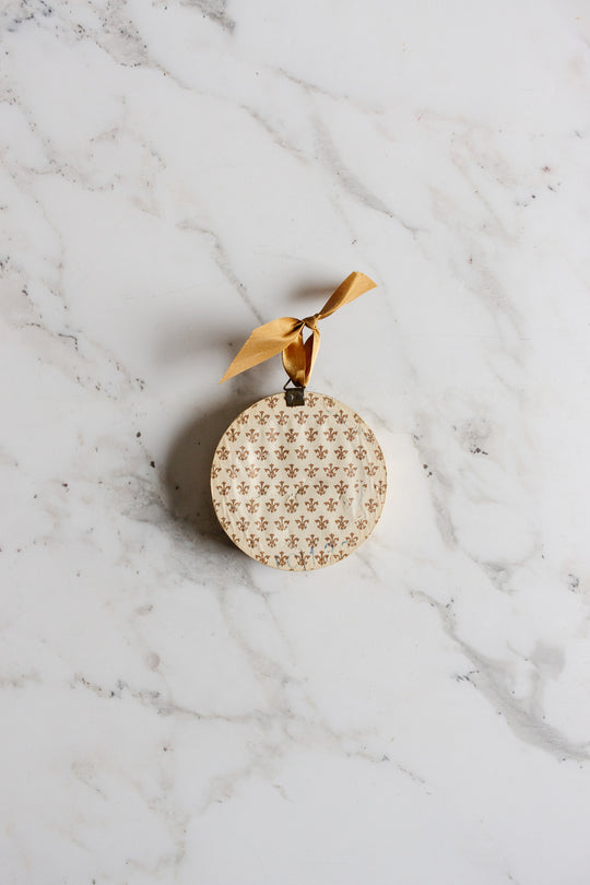 pair of vintage round florentine frames