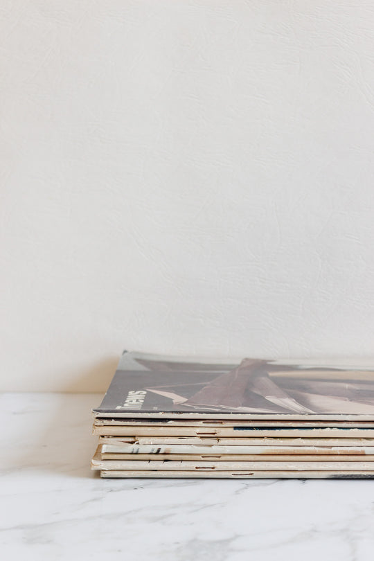 vintage art news magazine