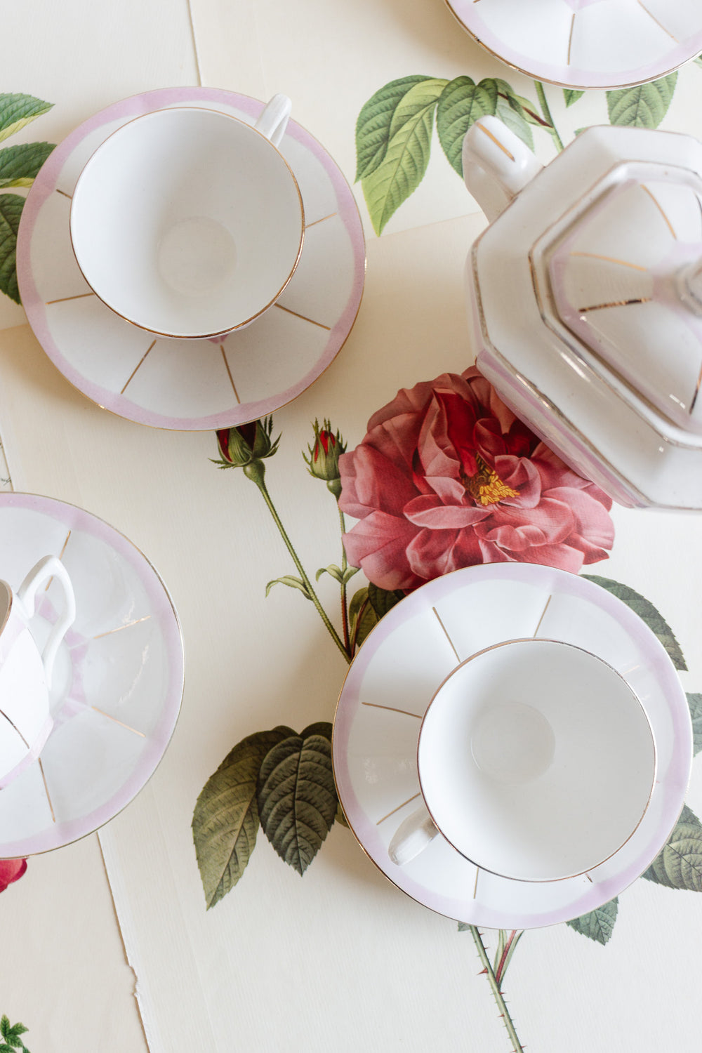 1930s French art deco digoin sarreguemines teacup set with sugar bowl