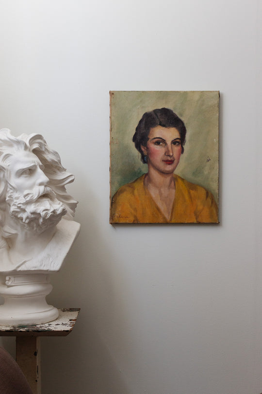 la madame en jaune