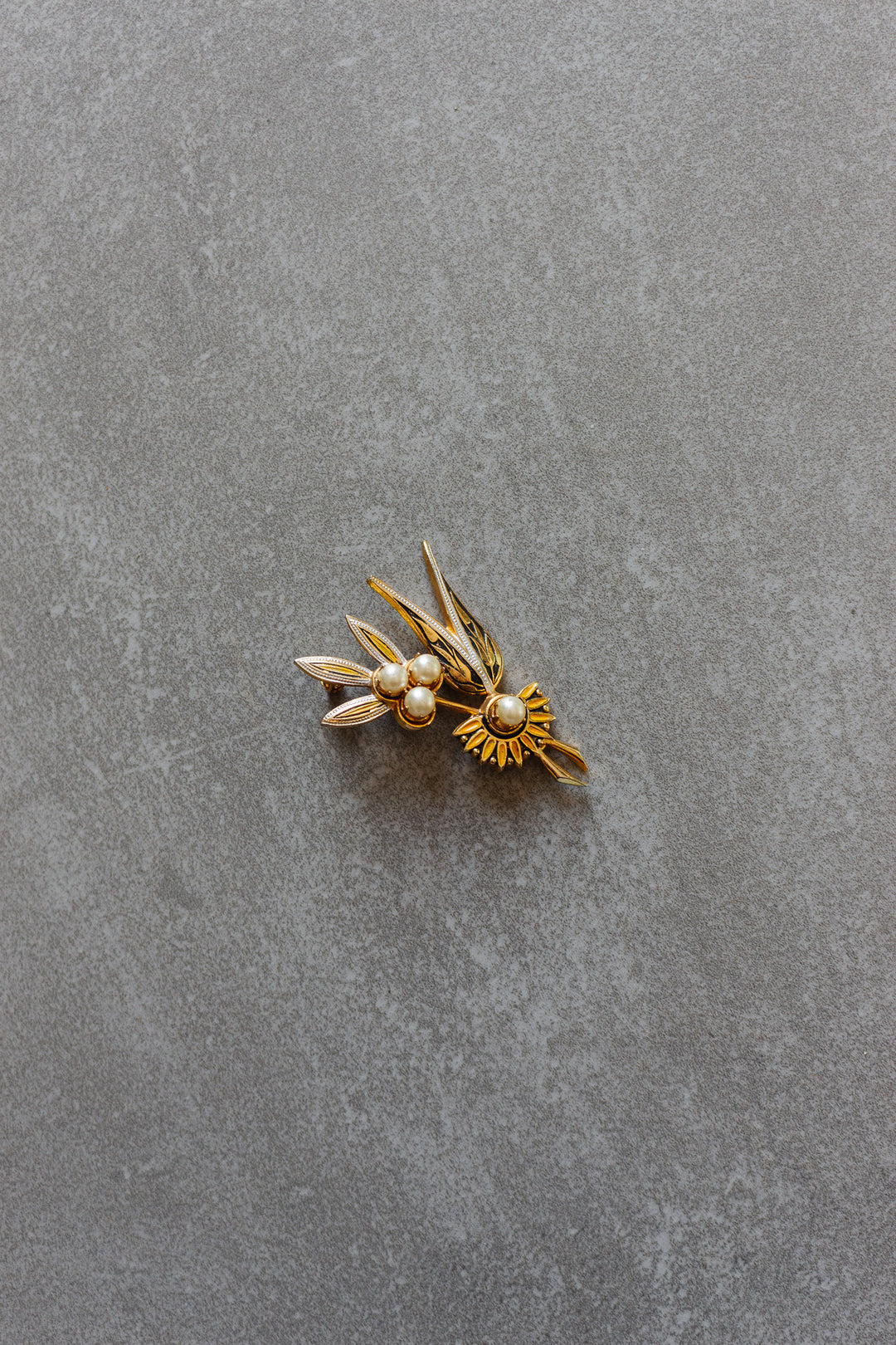 collection of 4 vintage french brooches fantasie ii