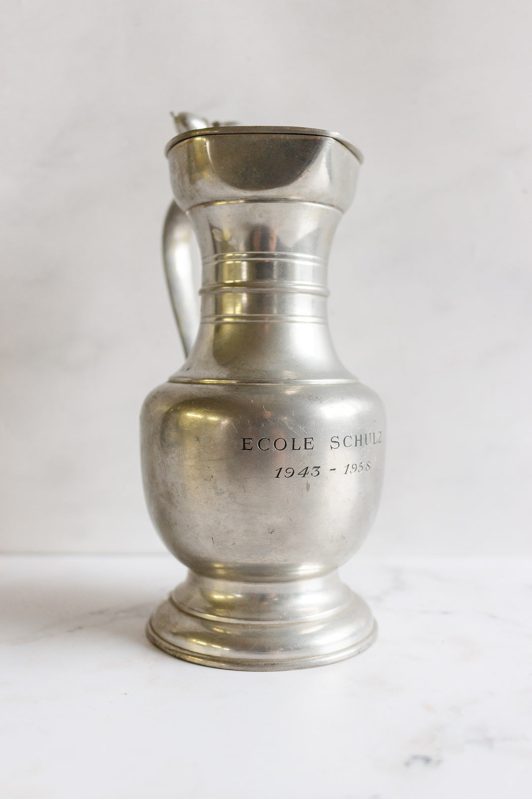 vintage engraved "École schulz  1943 - 1968" pewter jug