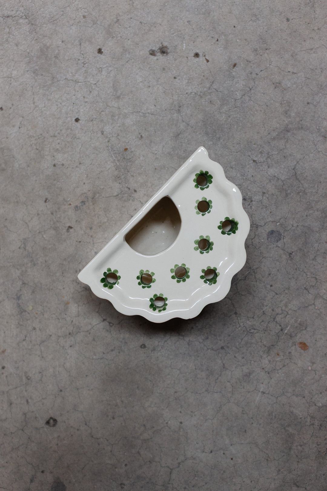 vintage french moustiers bouquetière