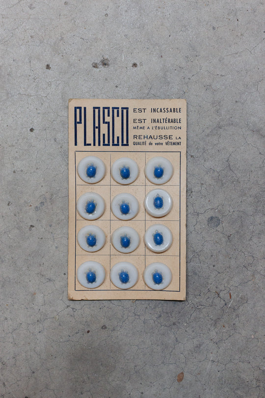 midcentury french unbreakable "plasco" button card