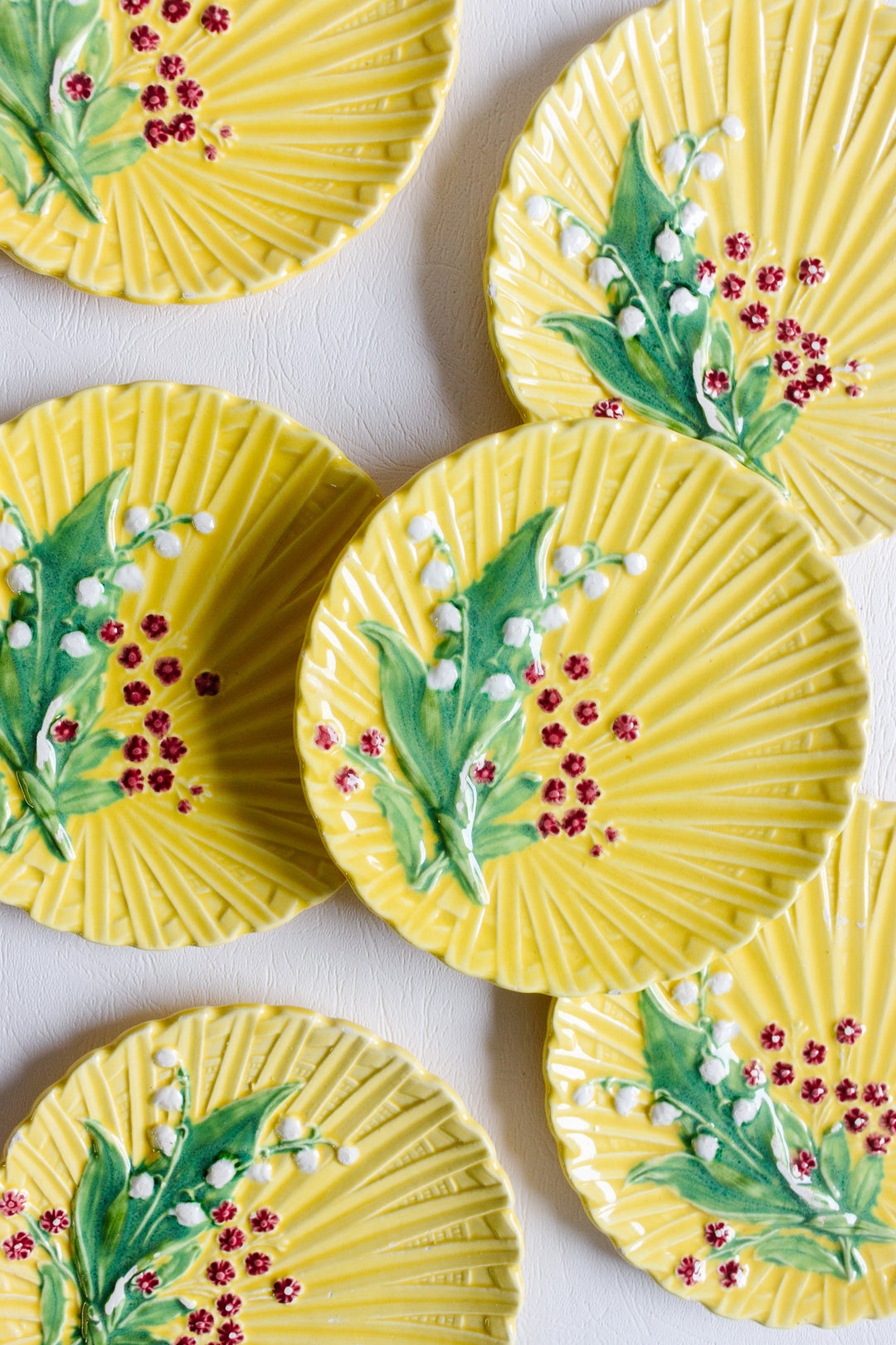 1950s schramberg majolica dessert plates, set of 6 (+1 spare)