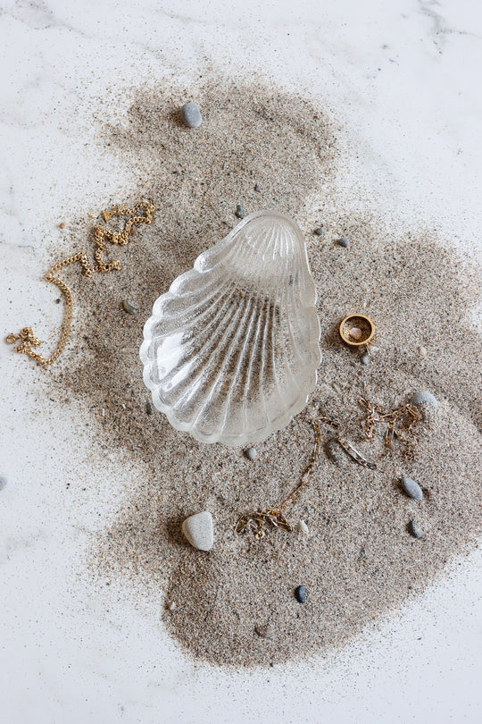 set of 5 vintage french glass "coquillage" dishes