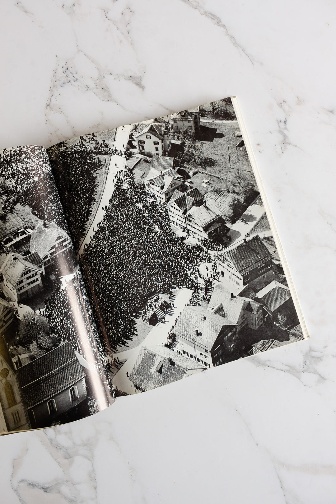 "Swiss panorama" vintage linen bound coffee table book
