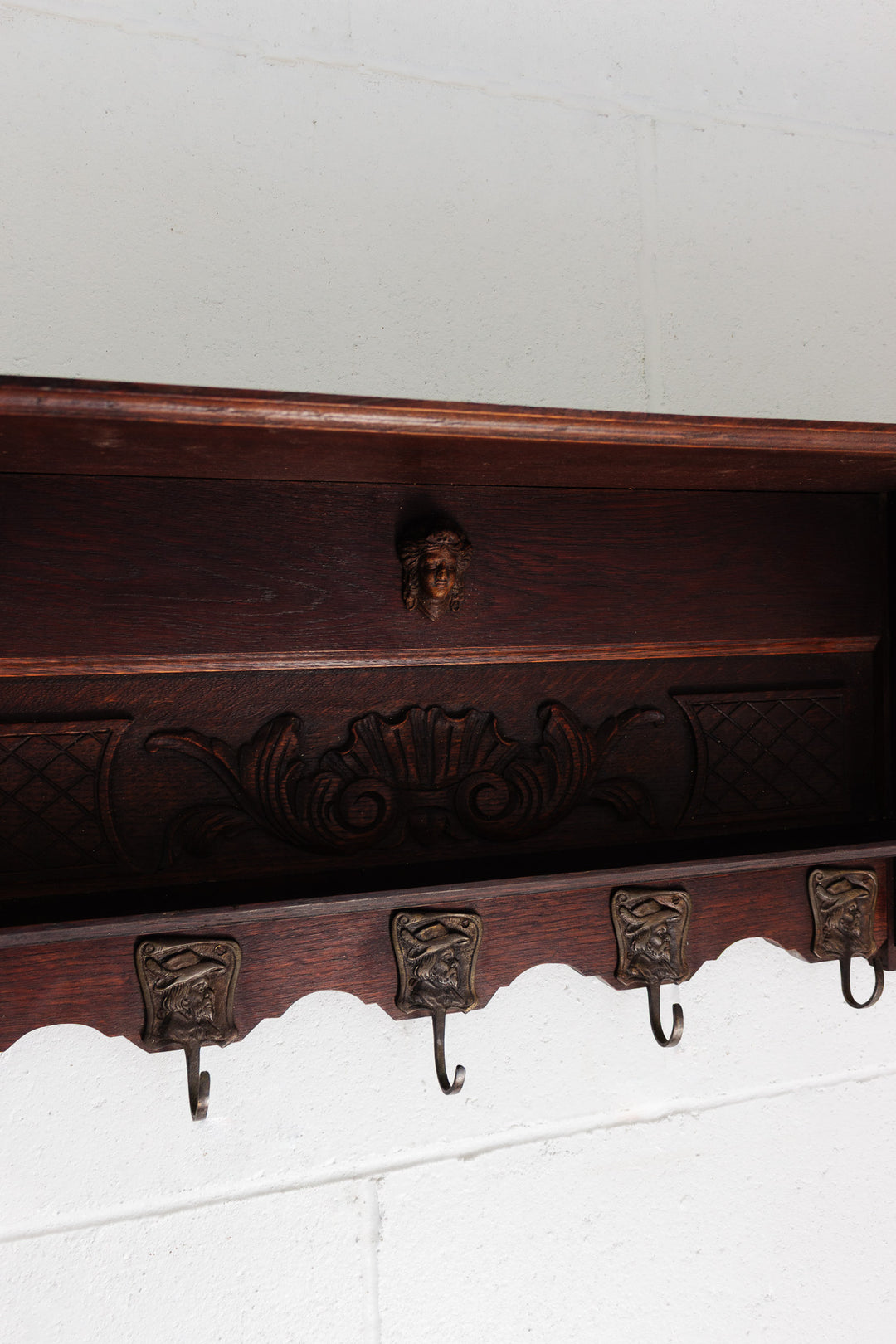 19th century French Renaissance entryway shelf with bronze hooks