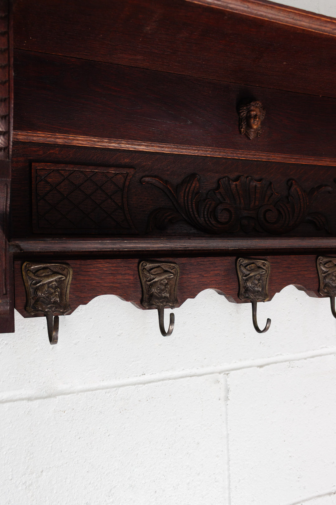 19th century French Renaissance entryway shelf with bronze hooks