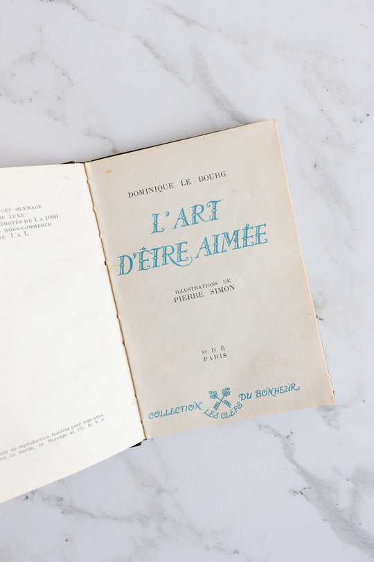 "l'art d'être aimée" french book dated 1948