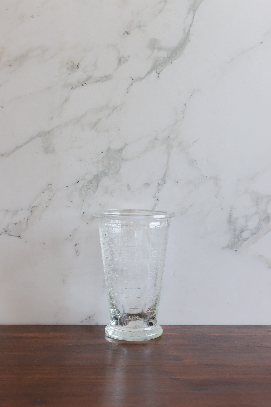 1940s french pressed glass measuring cup