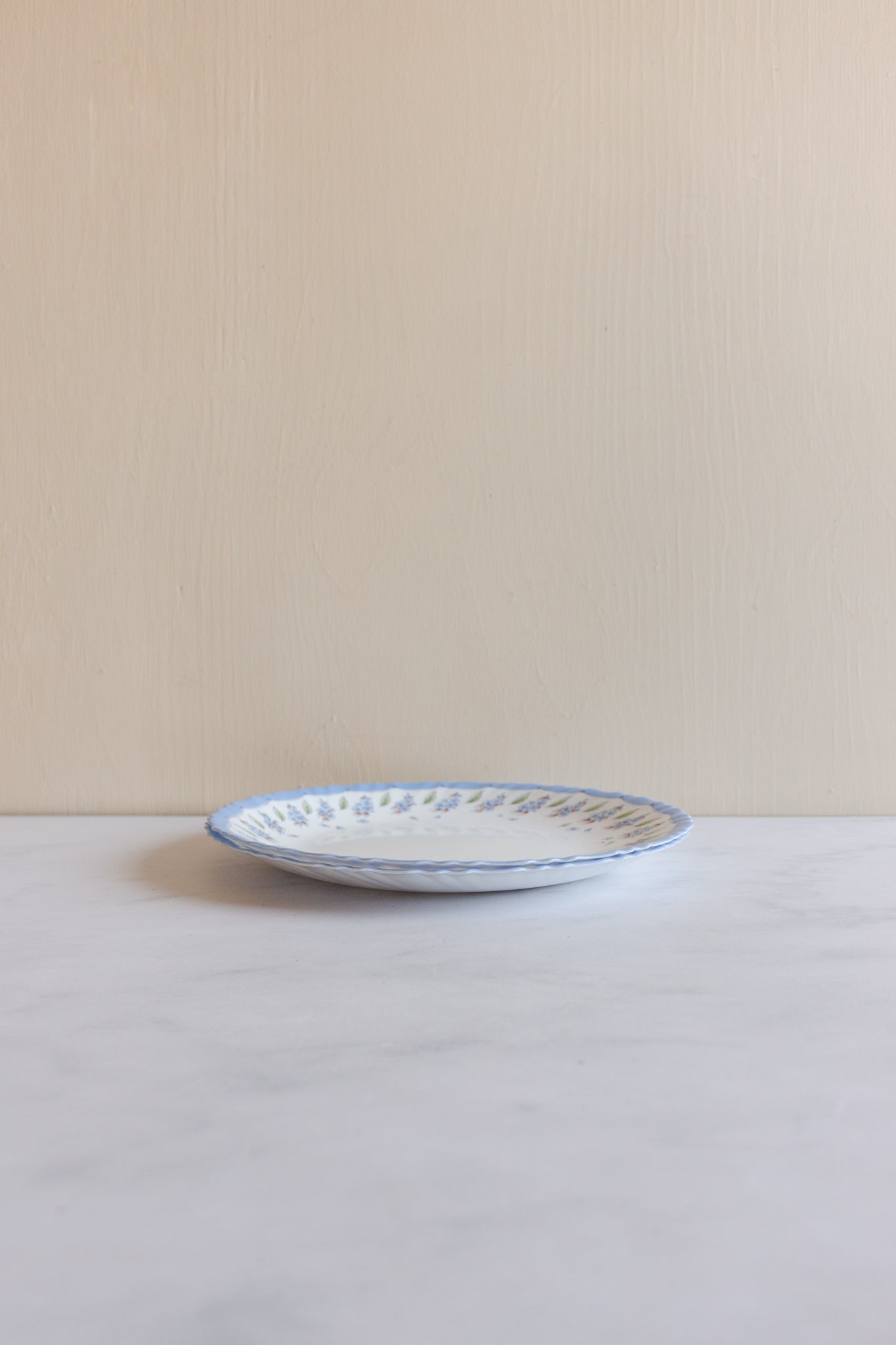 set of 10 midcentury arcopal France floral dish set – Joliette