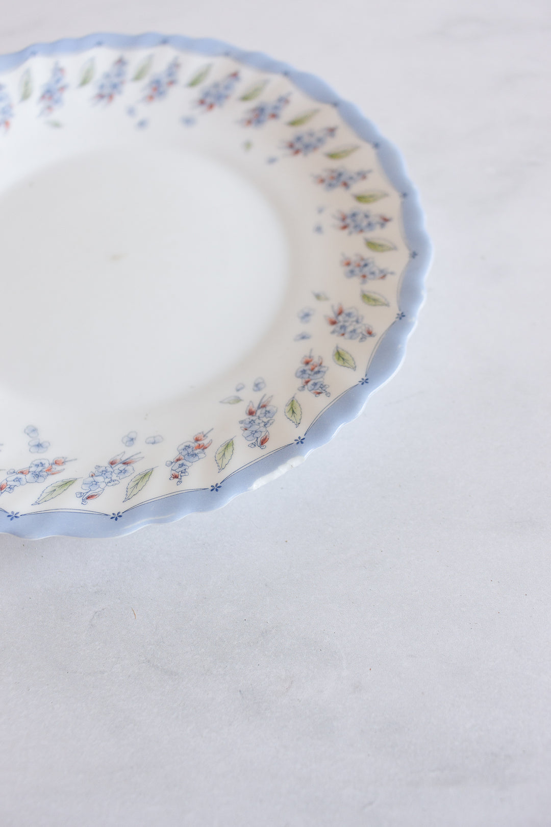 set of 10 midcentury arcopal France floral dish set