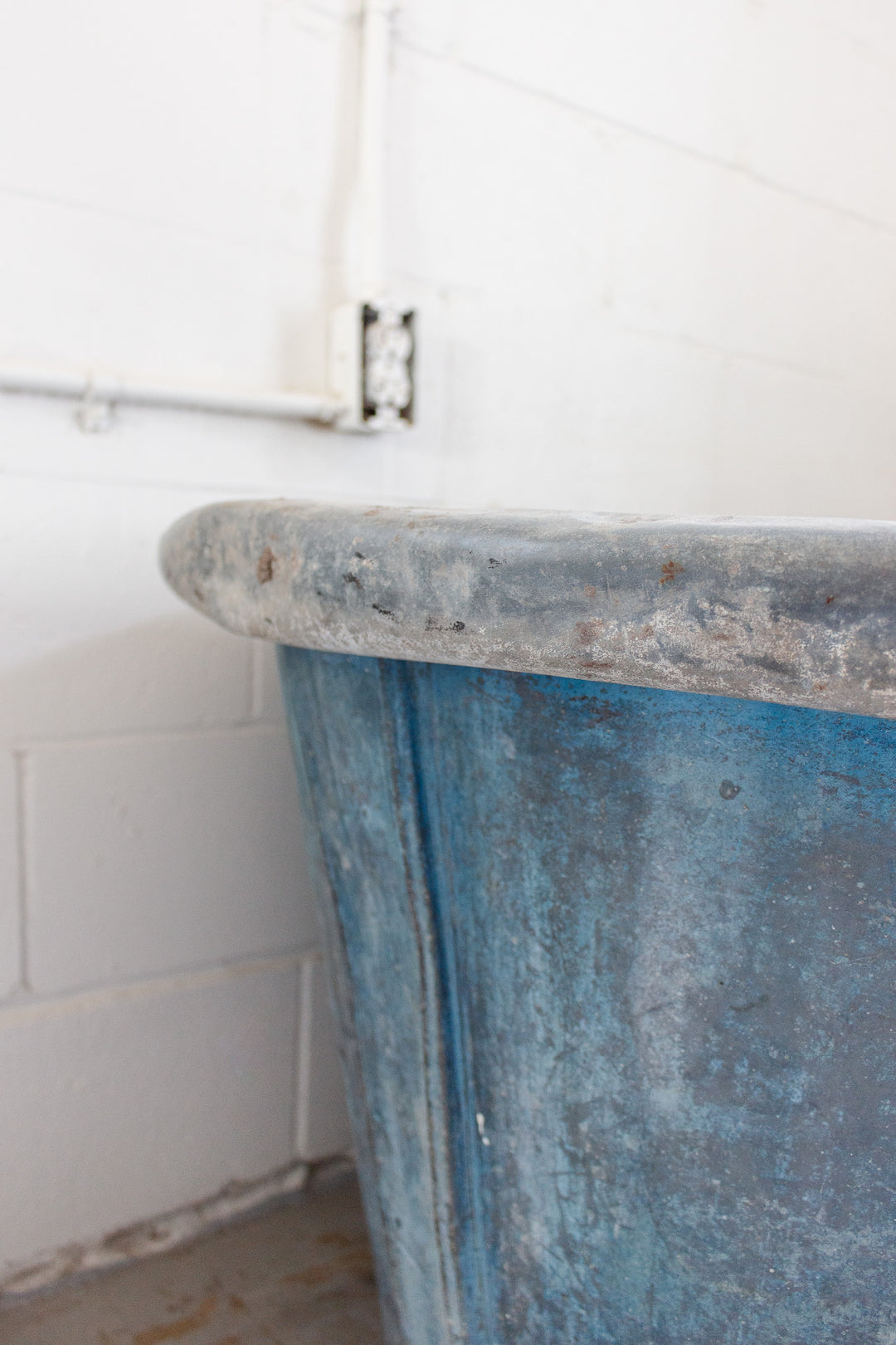 19th century French zinc tub i