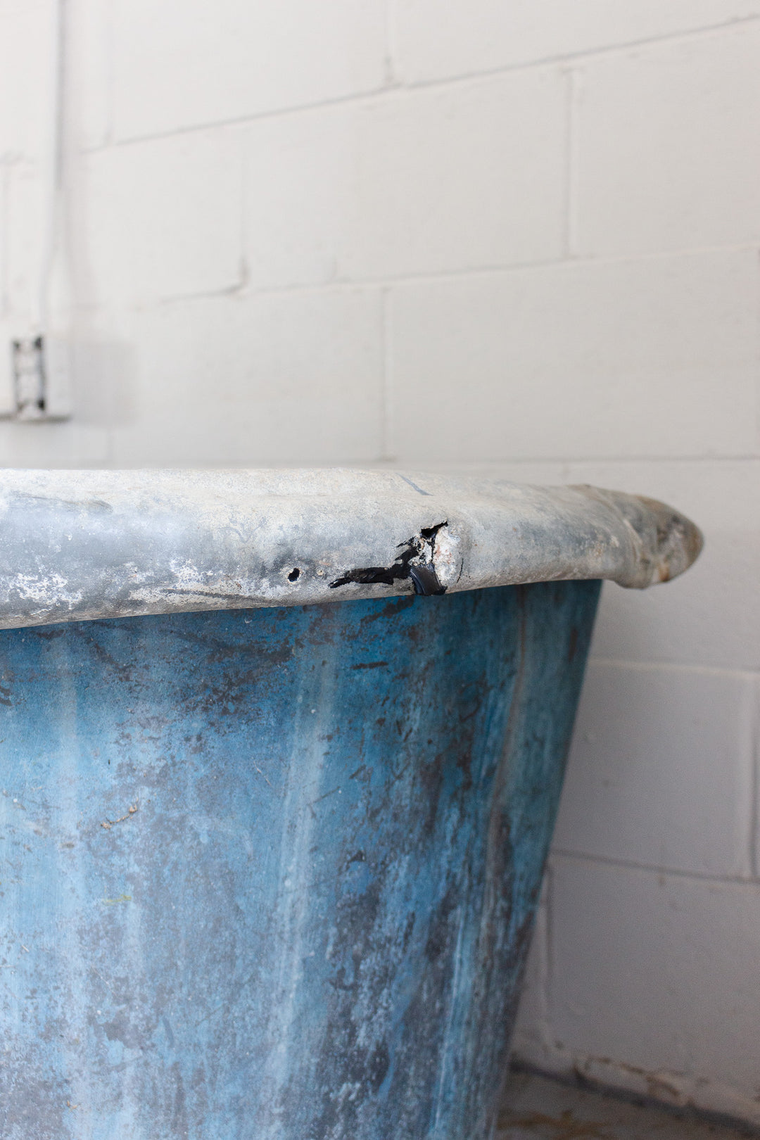 19th century French zinc tub i