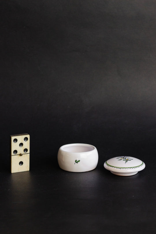 vintage french moustiers ring box