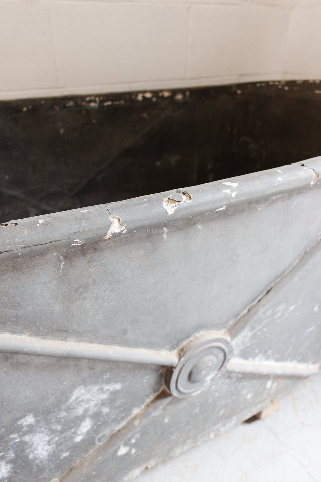 19th century French zinc tub