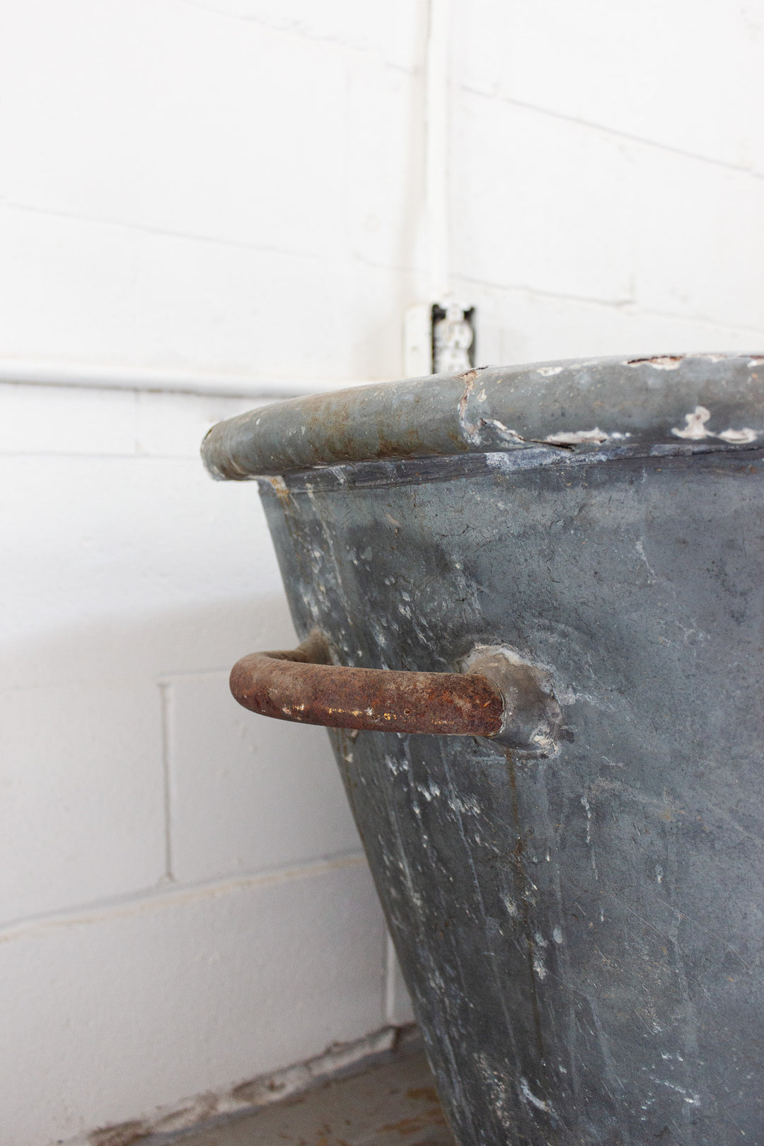 19th century French zinc tub