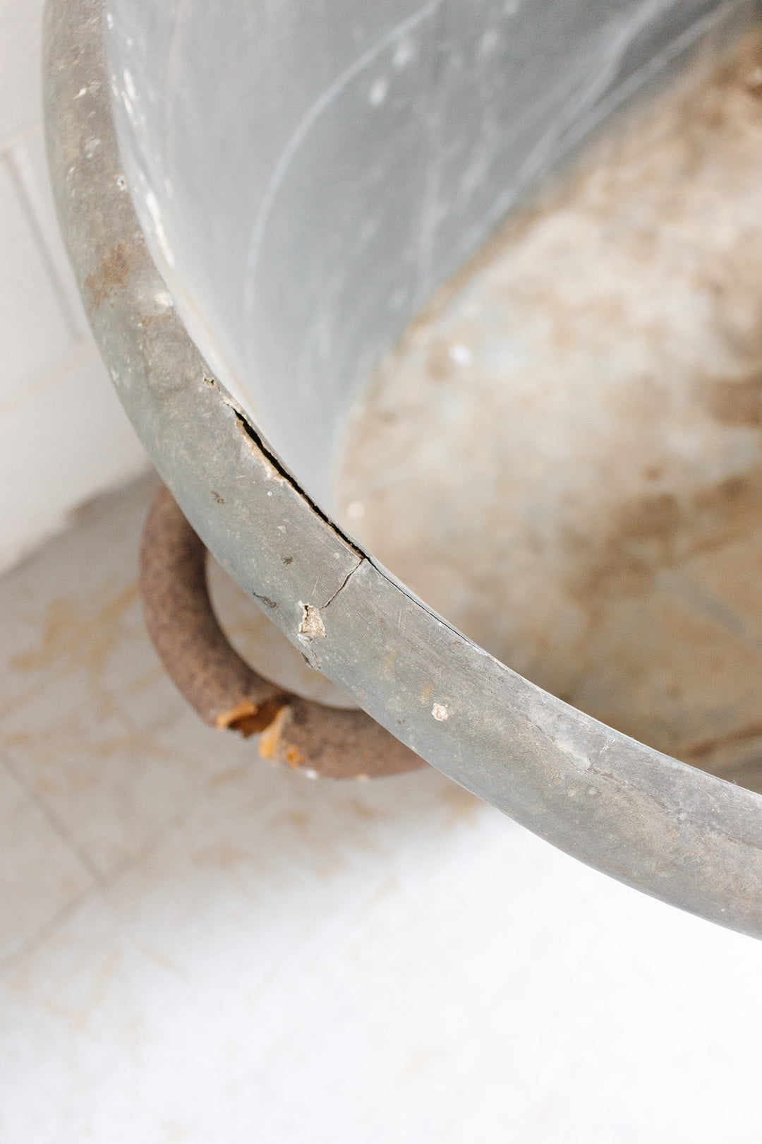 19th century French zinc tub