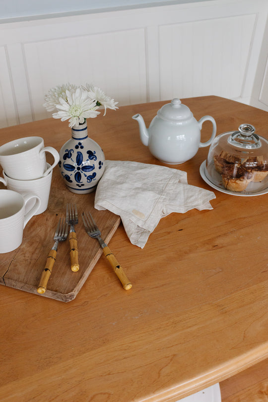 vintage French porcelain tea pot, 1 L