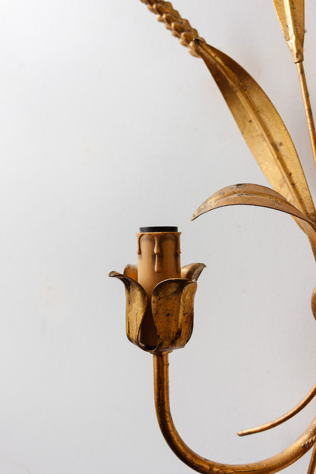 1970s italian foliate gilt sheath sconce