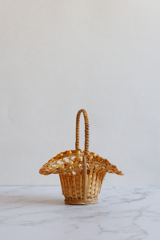 vintage french ruffled woven panier