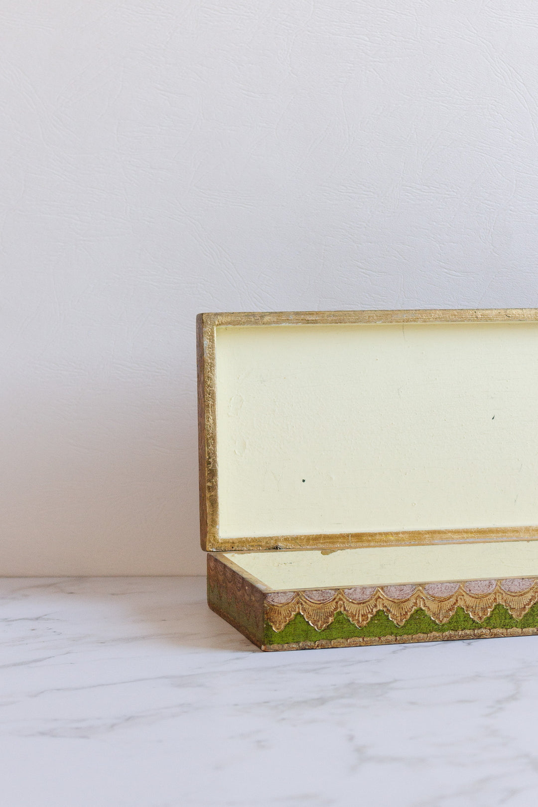 1940s italian long florentine gold leaf box