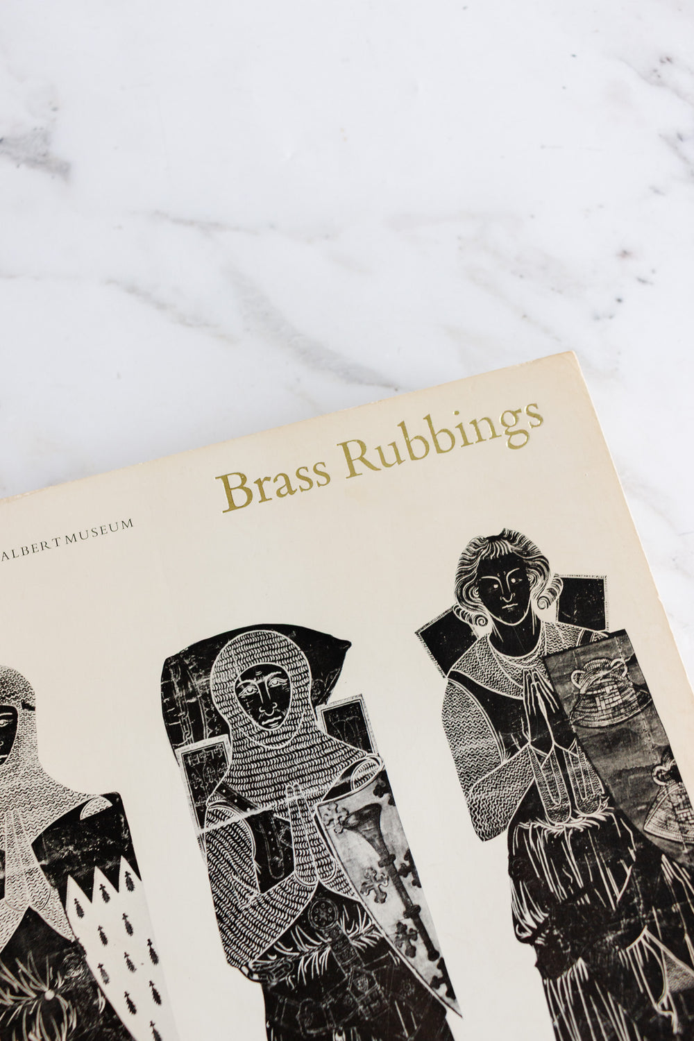 victoria & albert museum: catalogue of rubbings of brasses and incised slabs