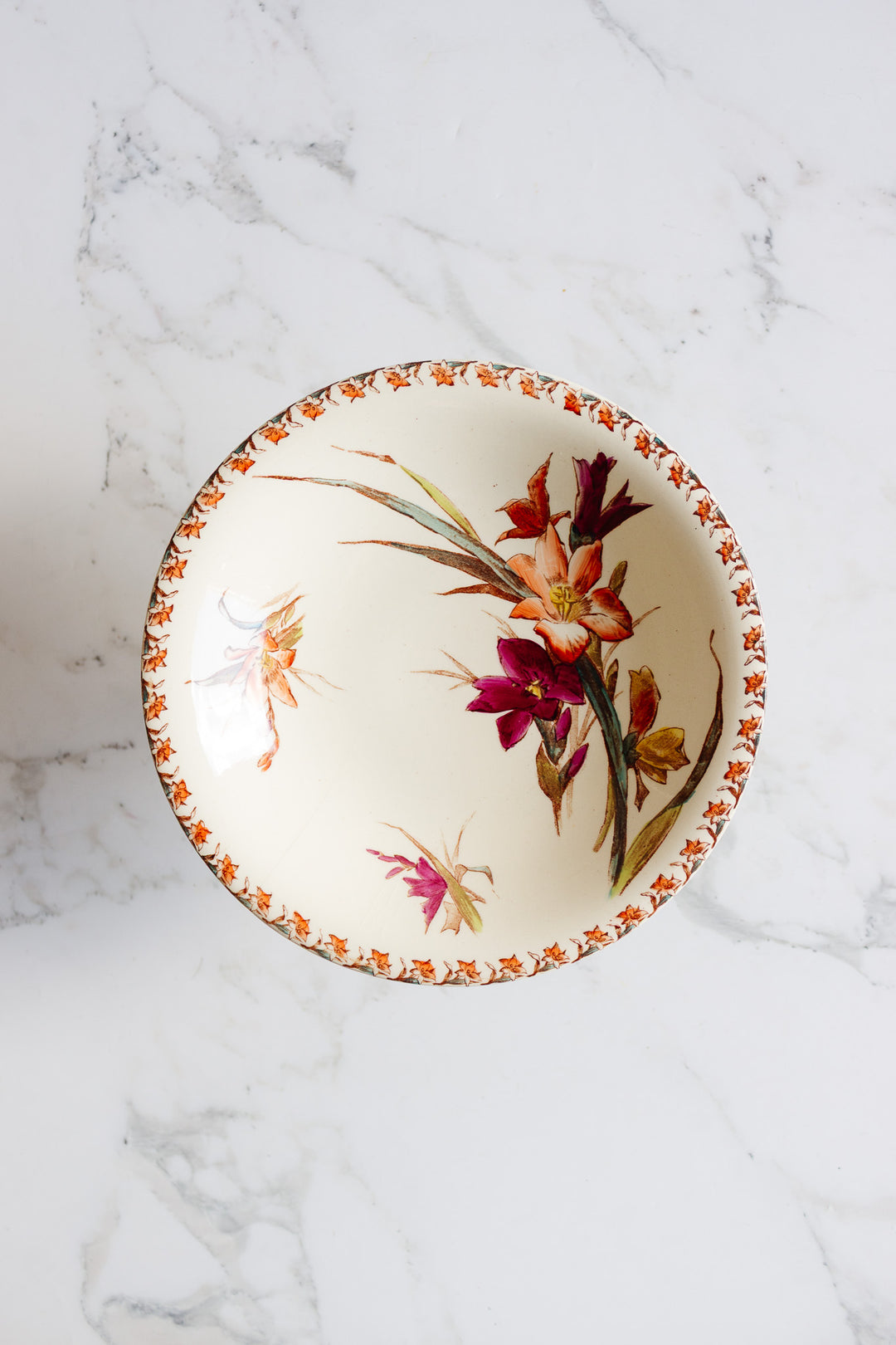 turn of the century porcelaine opaque de gien "glaïeul" polychrome compotier