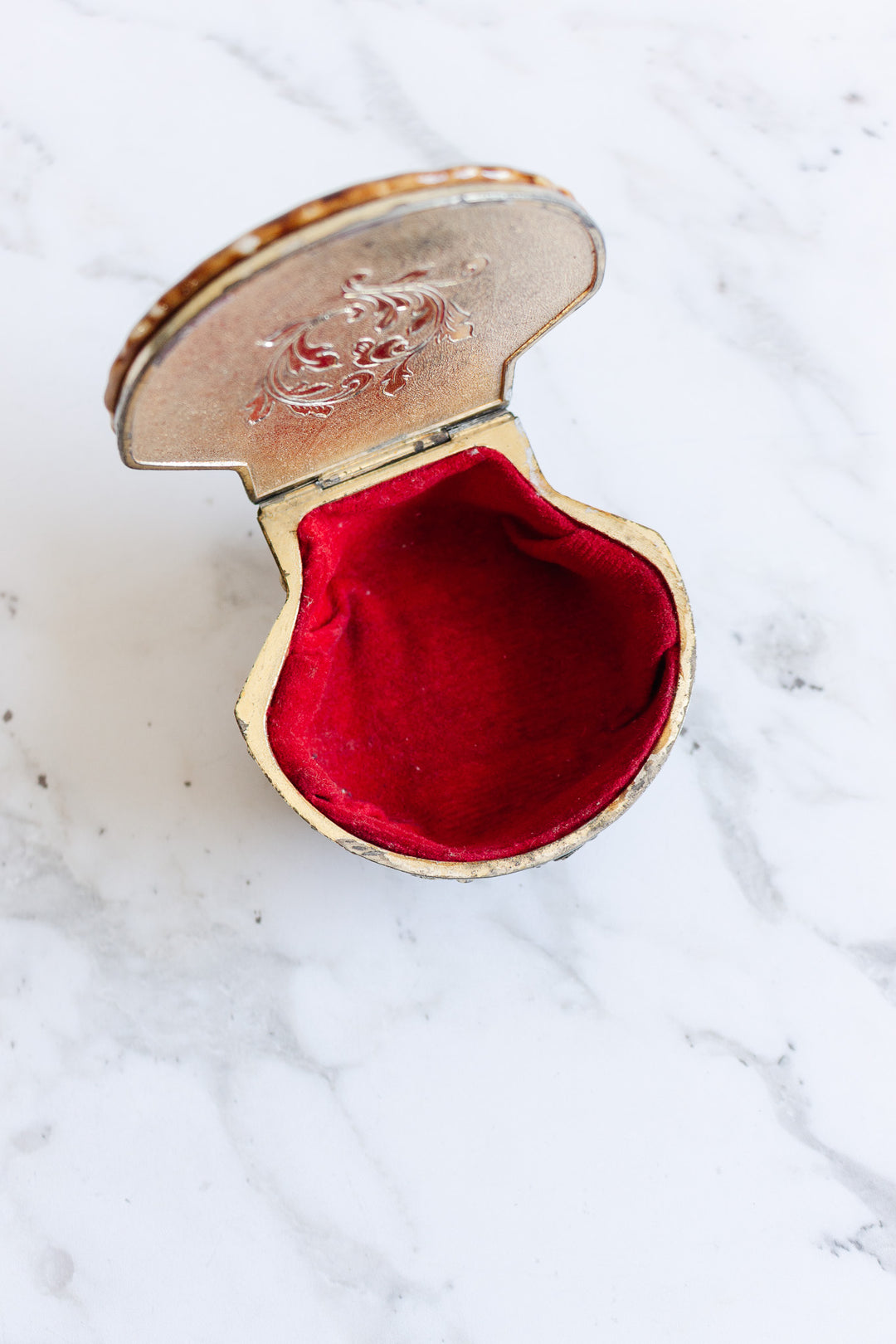 vintage french ceramic and metal clamshell box