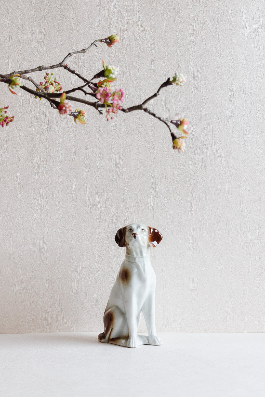 vintage german porcelain pointer figurine